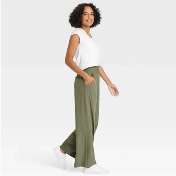 All In Motion High Rise Wide Leg Active Pants Size Large Long - Picture 1 of 5